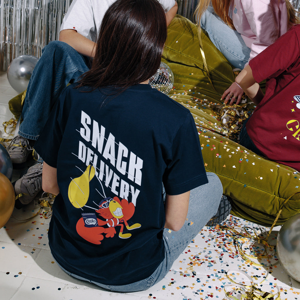 T-shirt Snack Delivery